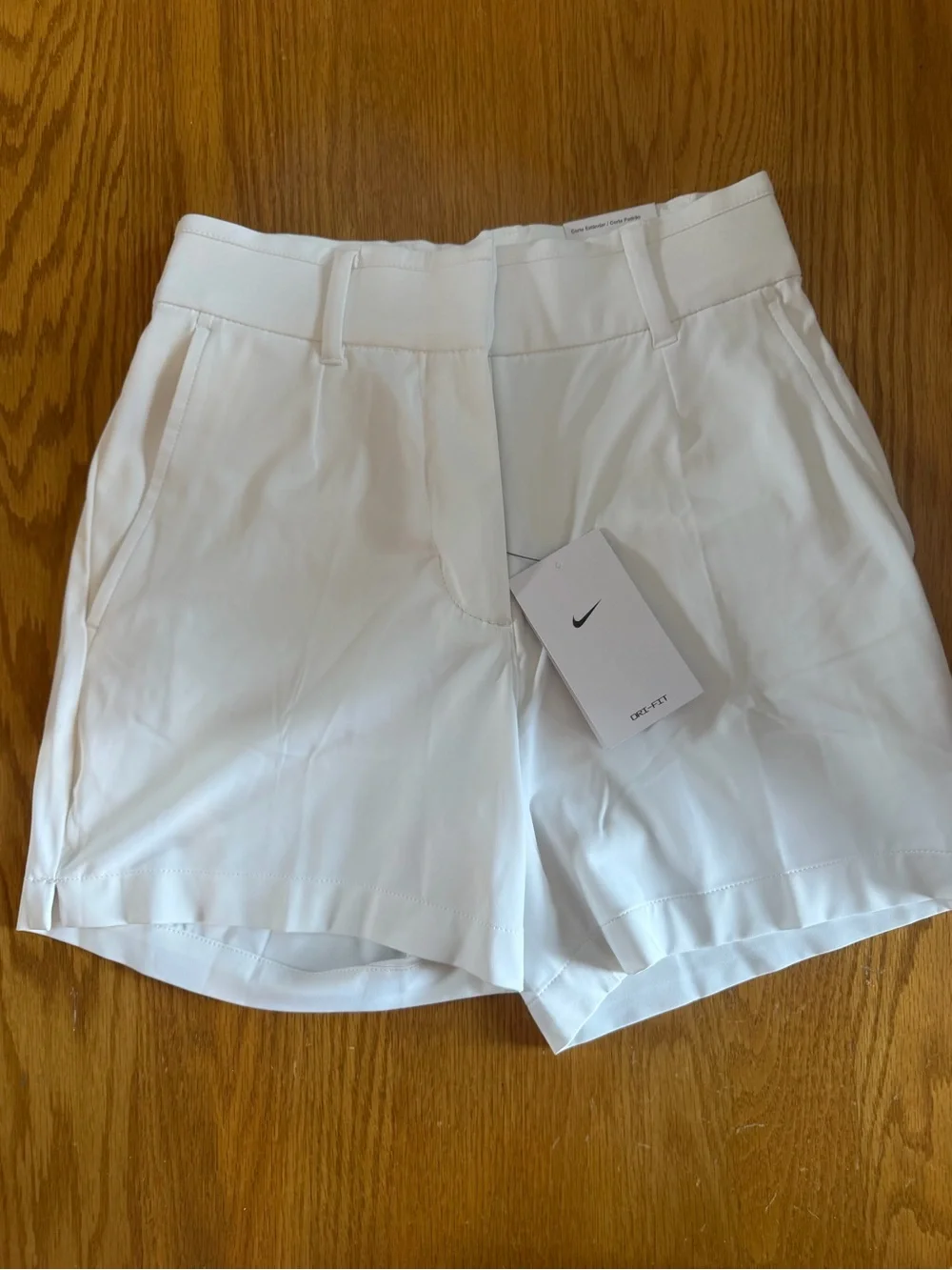 NWT White Nike Golf Shorts Womens Dry Fit Lightweight Size XS